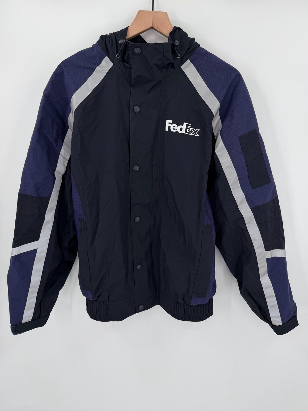 FedEx Stan Herman Jacket Size Large Regular Hooded Full Zip Snap Button Pockets